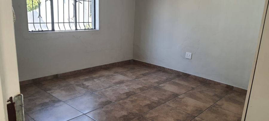 5 Bedroom Property for Sale in Edendale Gauteng