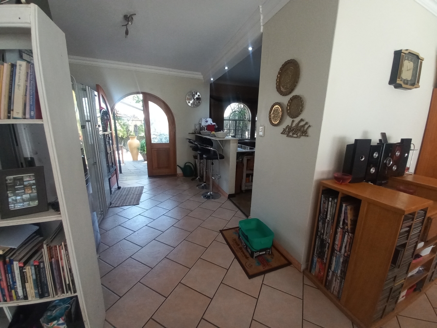 5 Bedroom Property for Sale in Croydon Gauteng