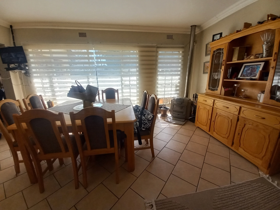 5 Bedroom Property for Sale in Croydon Gauteng