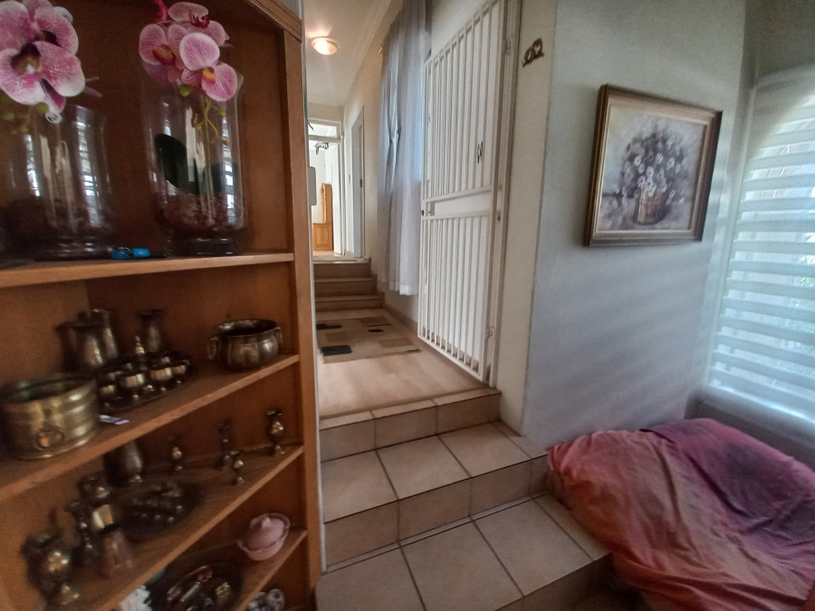 5 Bedroom Property for Sale in Croydon Gauteng