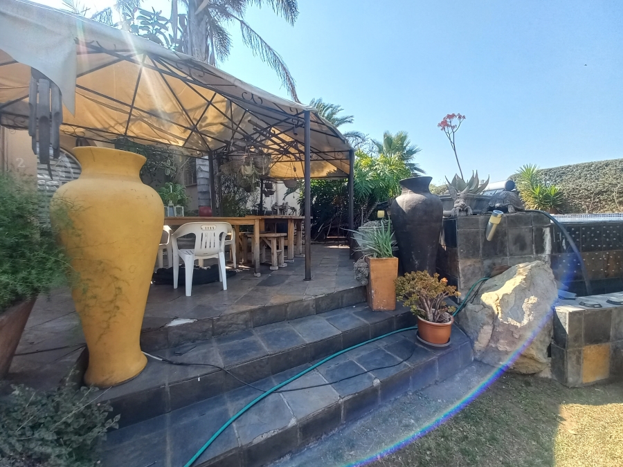 5 Bedroom Property for Sale in Croydon Gauteng