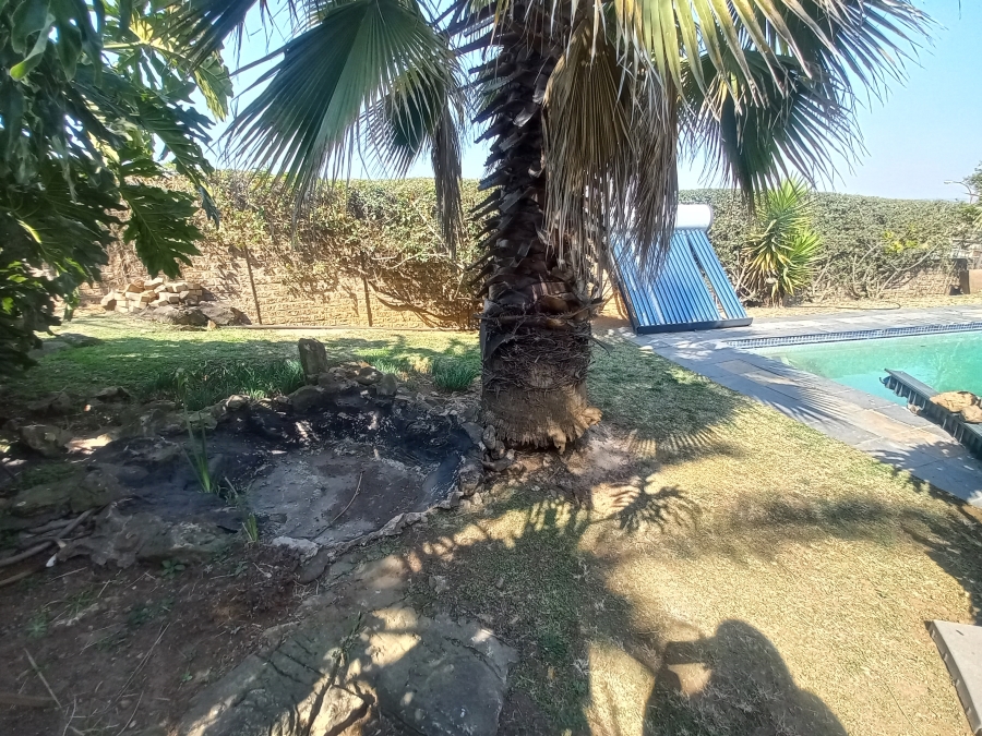5 Bedroom Property for Sale in Croydon Gauteng
