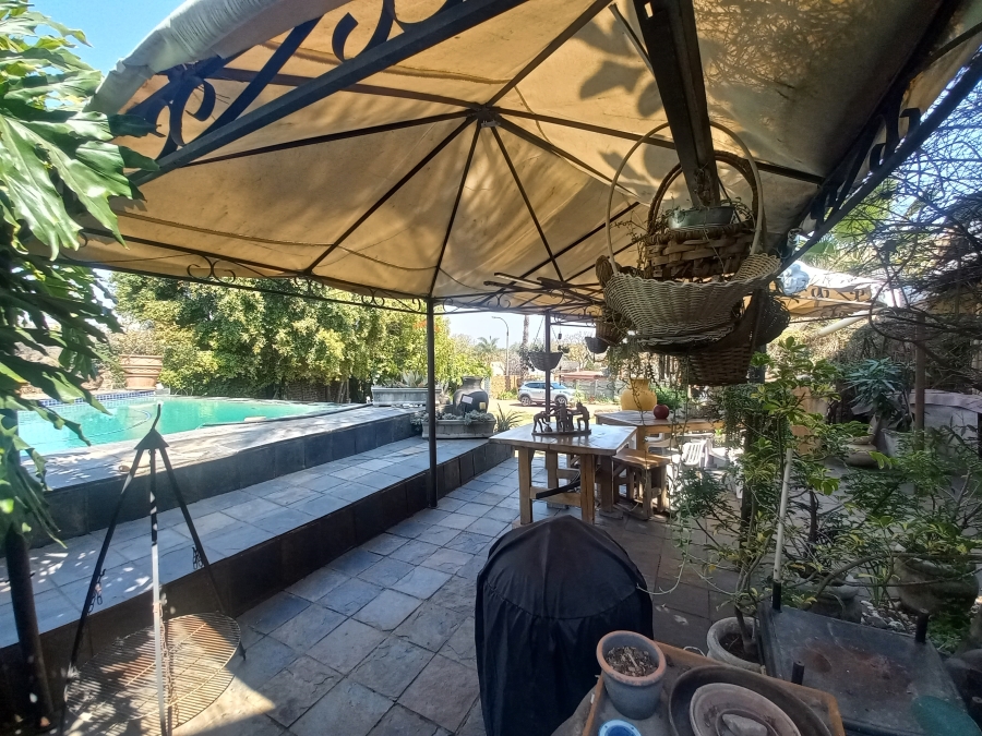 5 Bedroom Property for Sale in Croydon Gauteng