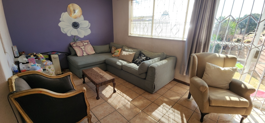 2 Bedroom Property for Sale in Brackenhurst Gauteng