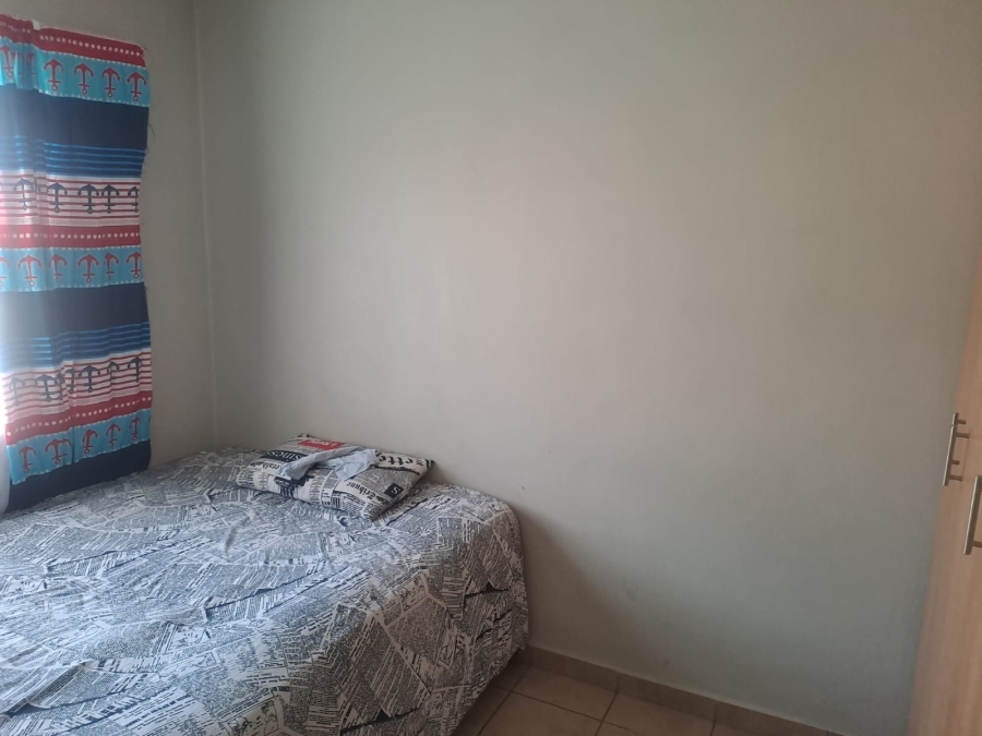 2 Bedroom Property for Sale in Olifantsvlei Gauteng