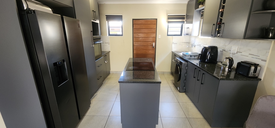 4 Bedroom Property for Sale in Albertsdal Gauteng