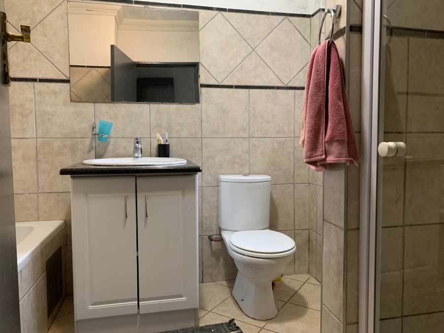 3 Bedroom Property for Sale in Die Wilgers Gauteng