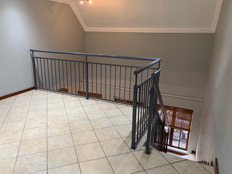 3 Bedroom Property for Sale in Die Wilgers Gauteng