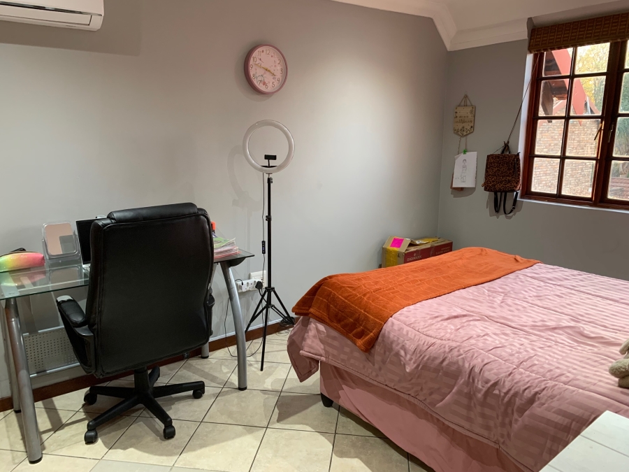 3 Bedroom Property for Sale in Die Wilgers Gauteng