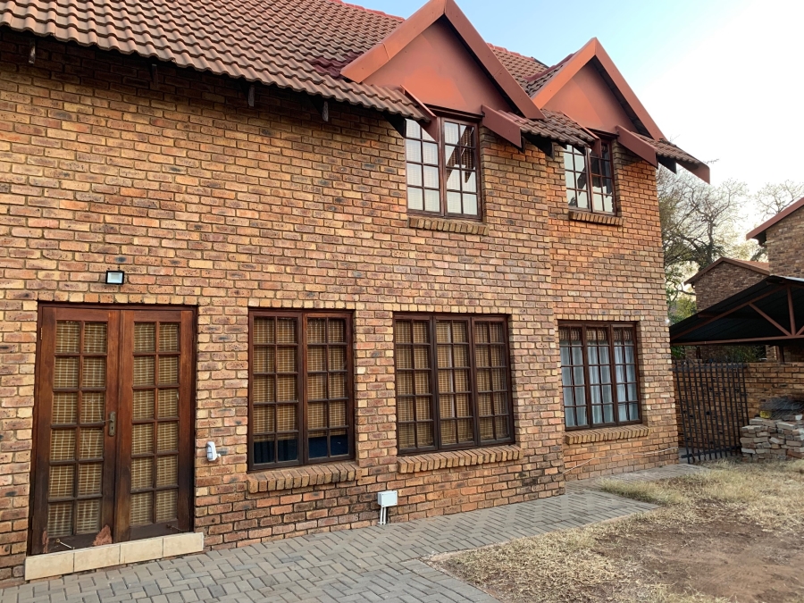 3 Bedroom Property for Sale in Die Wilgers Gauteng