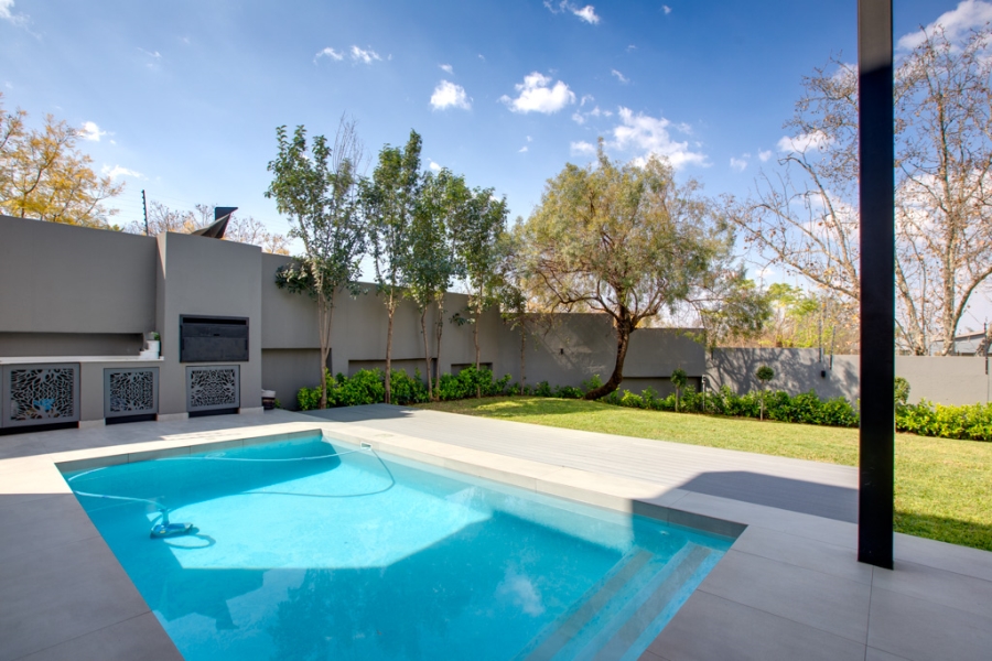 3 Bedroom Property for Sale in Bryanston Gauteng