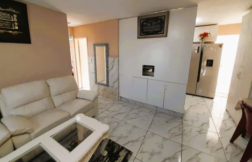 2 Bedroom Property for Sale in Ridgeway Gauteng