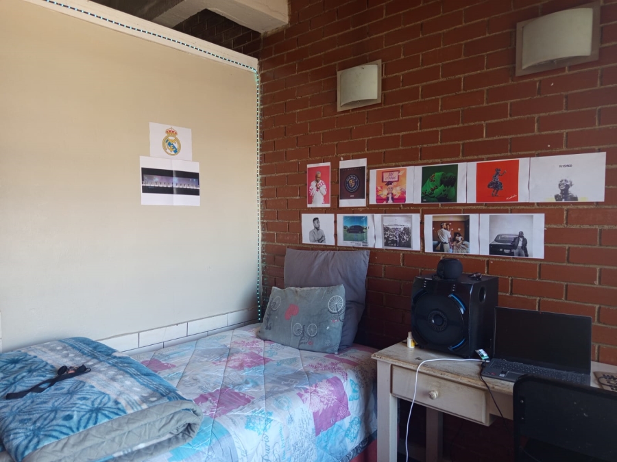 5 Bedroom Property for Sale in Braamfontein Gauteng