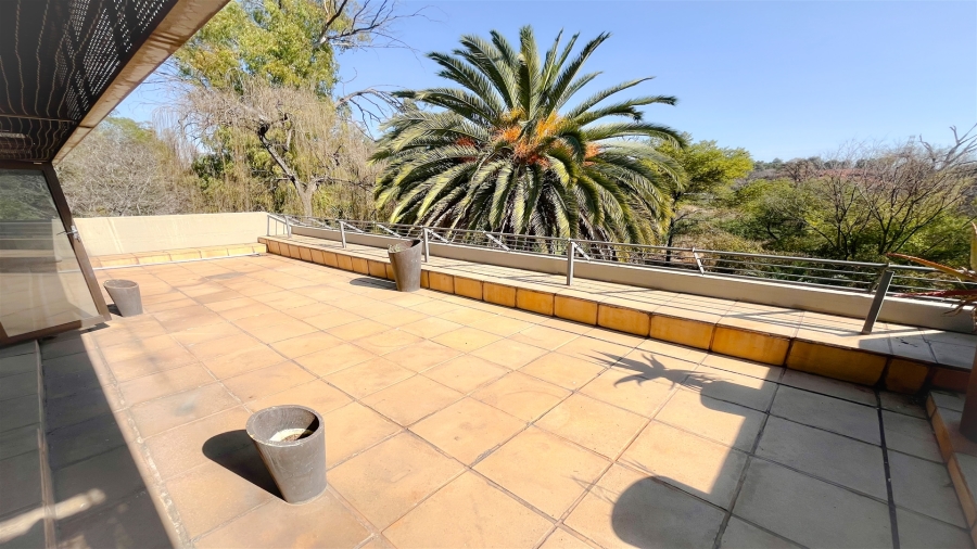 To Let commercial Property for Rent in Essexwold Gauteng