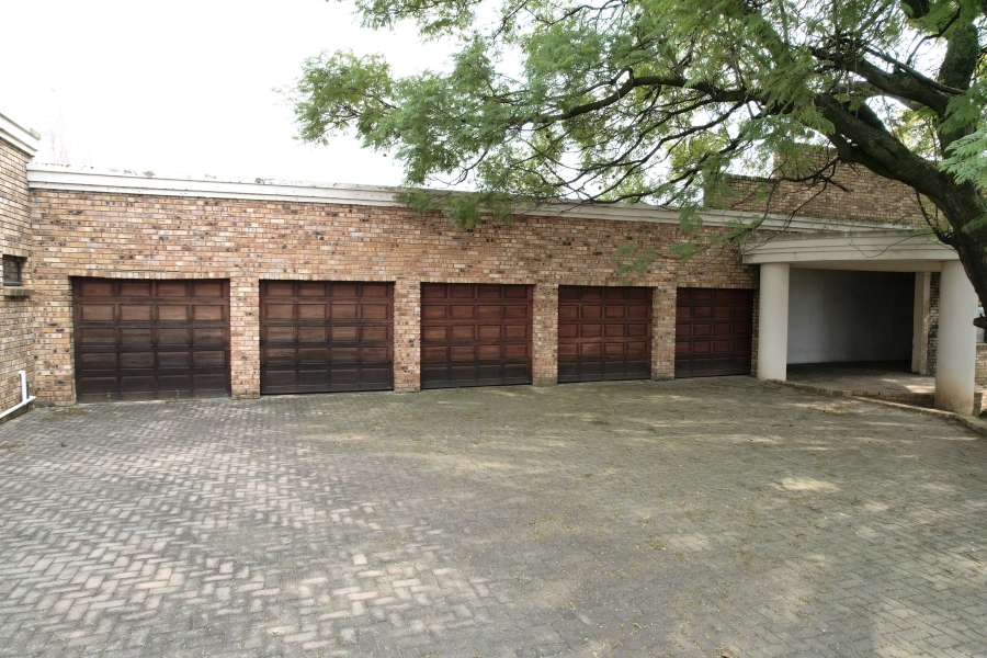 Commercial Property for Sale in Oatlands Gauteng
