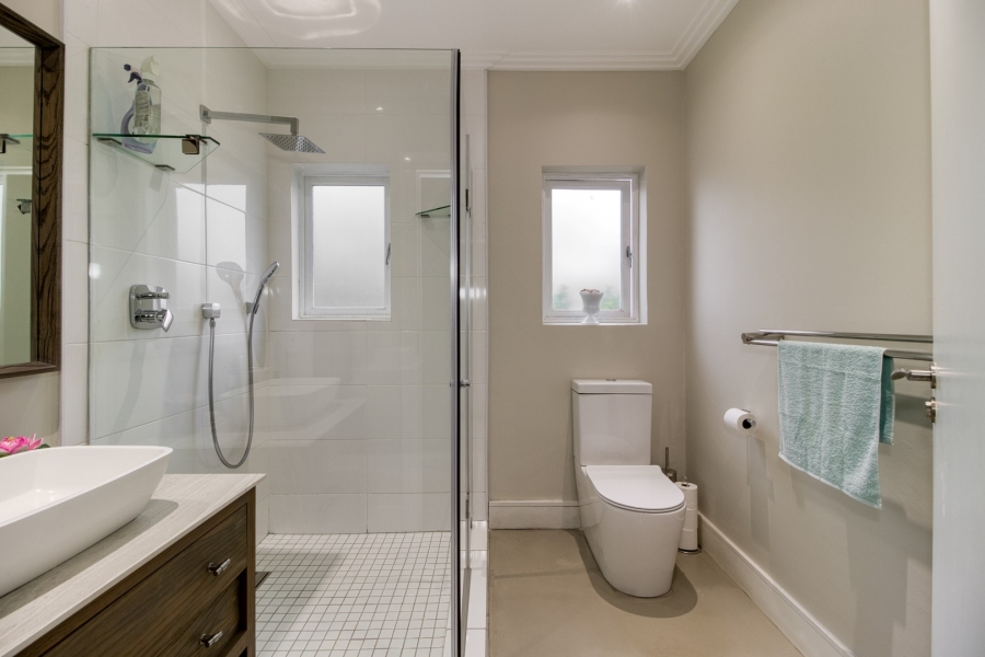 5 Bedroom Property for Sale in Benmore Gardens Gauteng