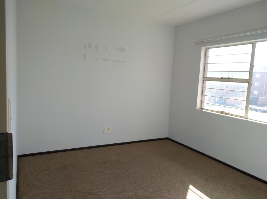 2 Bedroom Property for Sale in Bardene Gauteng