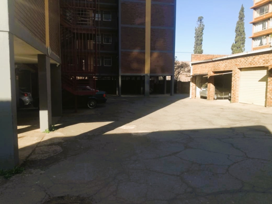 1 Bedroom Property for Sale in Pretoria Central Gauteng