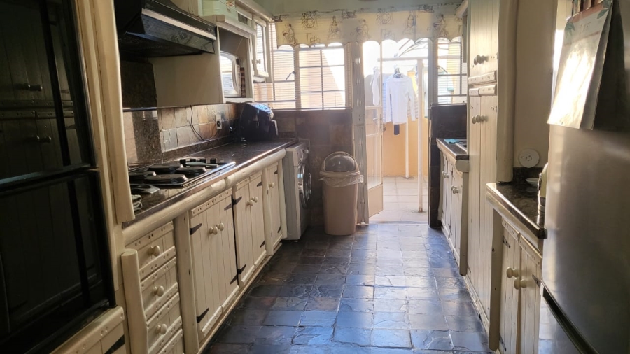 3 Bedroom Property for Sale in Wilro Park Gauteng