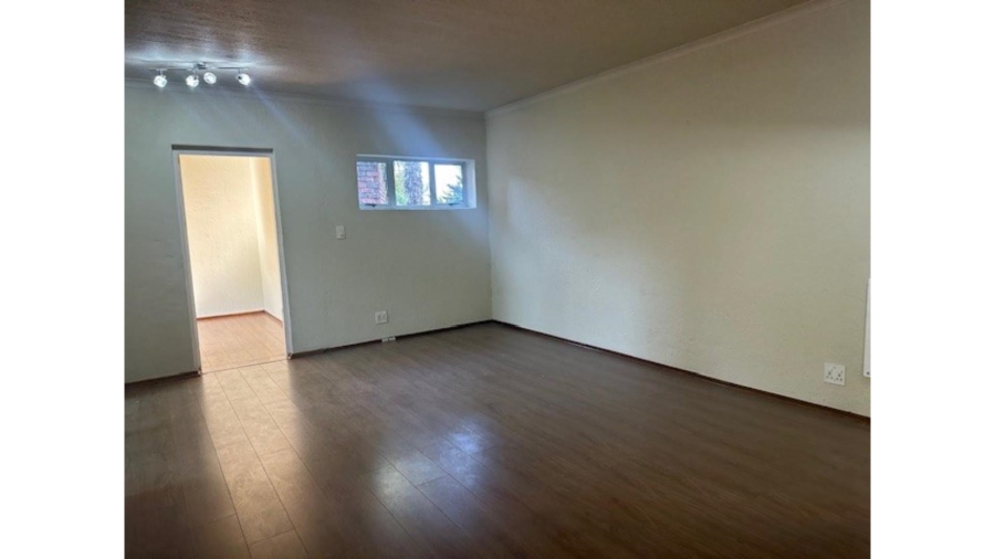 To Let 4 Bedroom Property for Rent in Sandown Gauteng