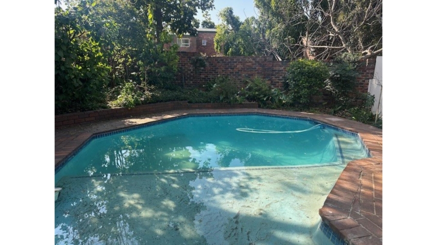 To Let 4 Bedroom Property for Rent in Sandown Gauteng