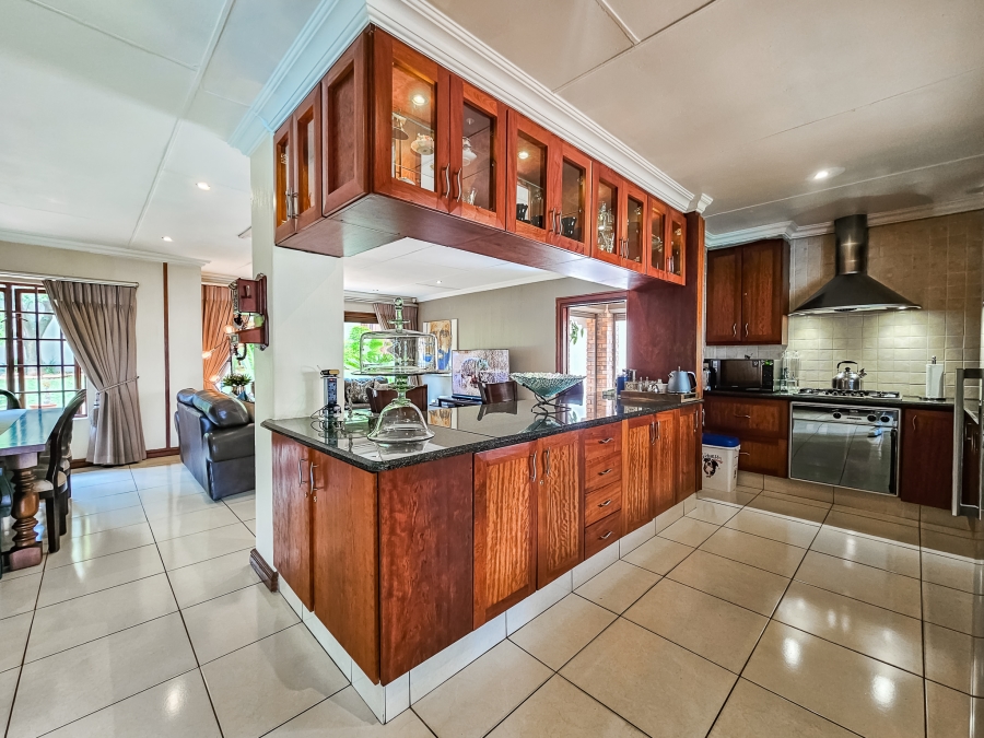2 Bedroom Property for Sale in Faerie Glen Gauteng