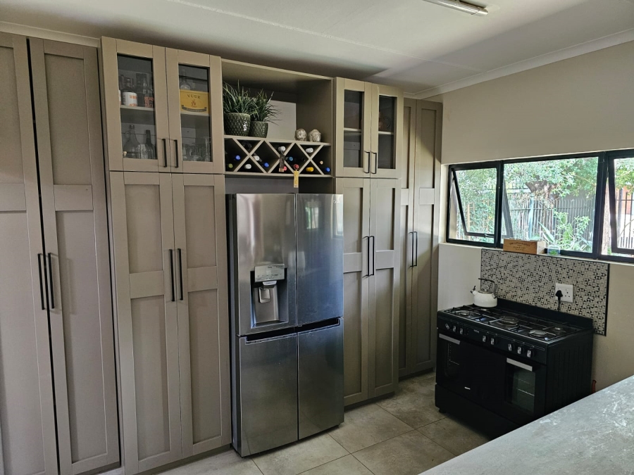 3 Bedroom Property for Sale in Annlin Gauteng
