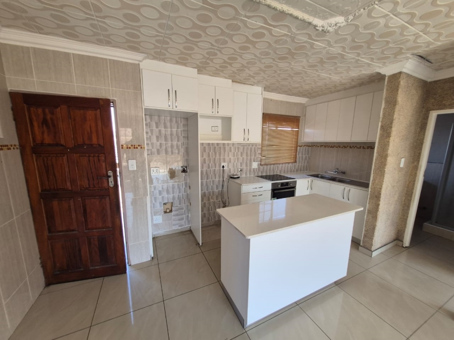 To Let 3 Bedroom Property for Rent in Equestria Gauteng