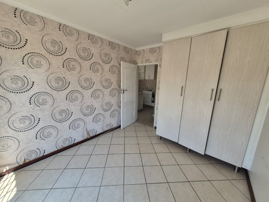 To Let 3 Bedroom Property for Rent in Equestria Gauteng