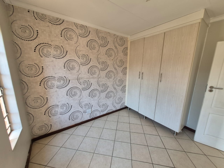 To Let 3 Bedroom Property for Rent in Equestria Gauteng
