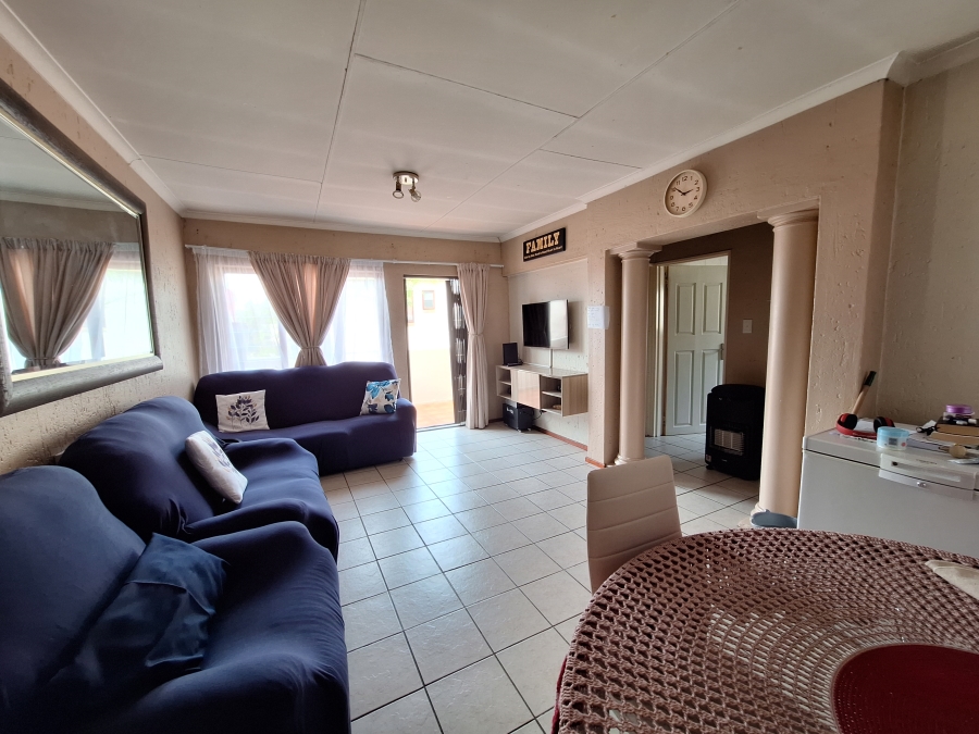 2 Bedroom Property for Sale in North Riding Gauteng