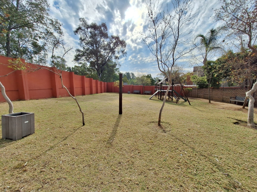 2 Bedroom Property for Sale in North Riding Gauteng