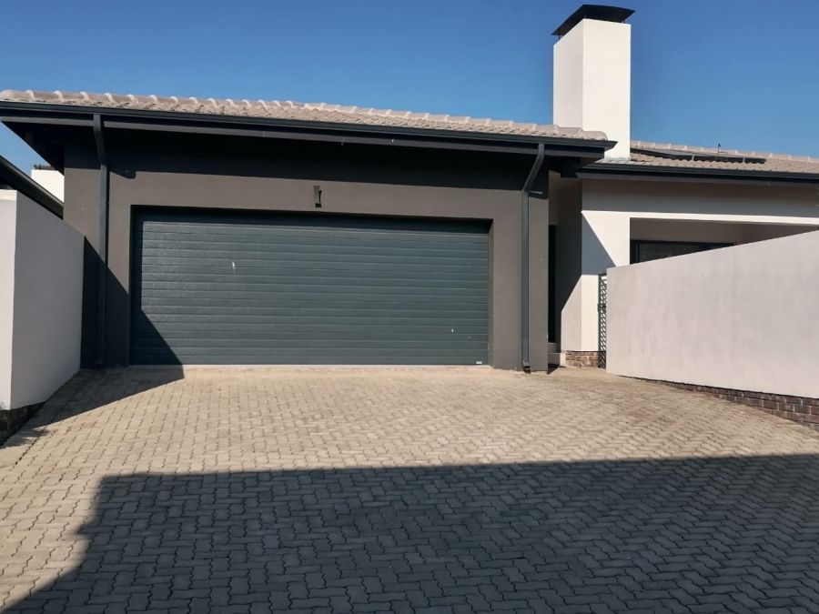 3 Bedroom Property for Sale in Homes Haven Gauteng