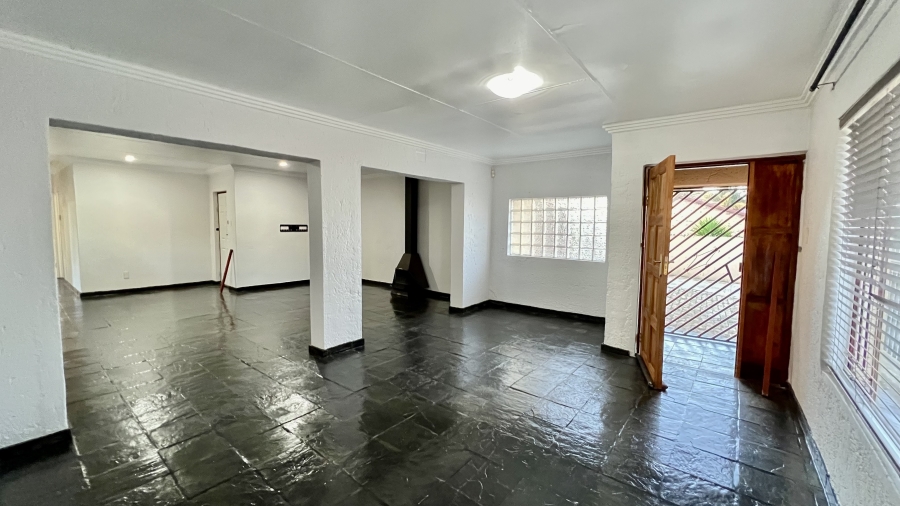 3 Bedroom Property for Sale in Eike Park Gauteng