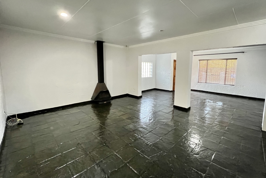3 Bedroom Property for Sale in Eike Park Gauteng