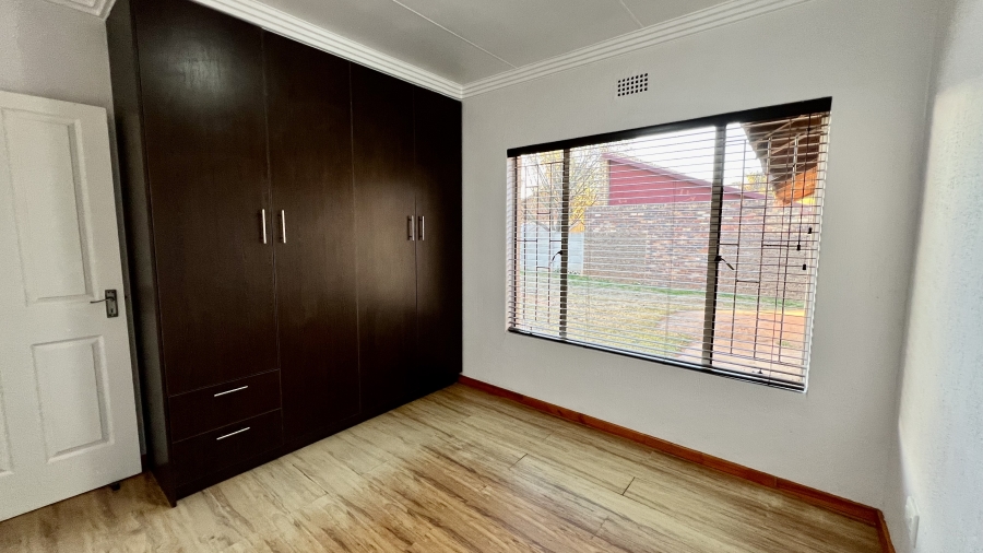 3 Bedroom Property for Sale in Eike Park Gauteng