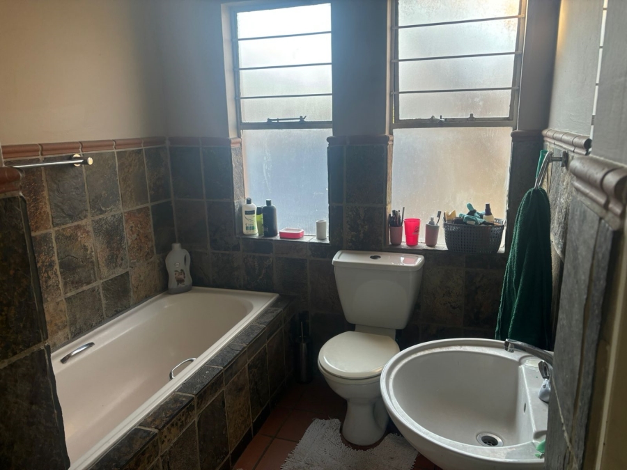 To Let 1 Bedroom Property for Rent in Sundowner Gauteng
