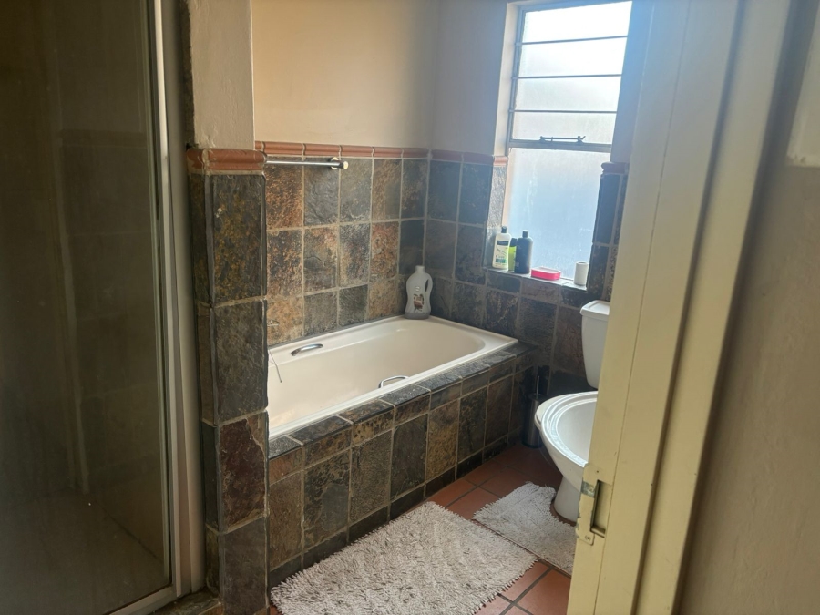 To Let 1 Bedroom Property for Rent in Sundowner Gauteng