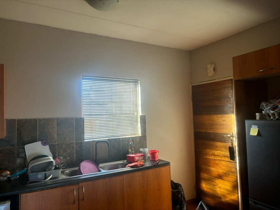 To Let 1 Bedroom Property for Rent in Sundowner Gauteng