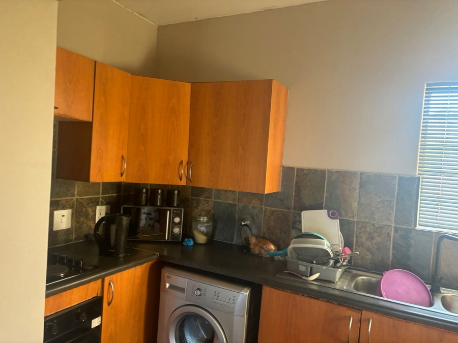To Let 1 Bedroom Property for Rent in Sundowner Gauteng
