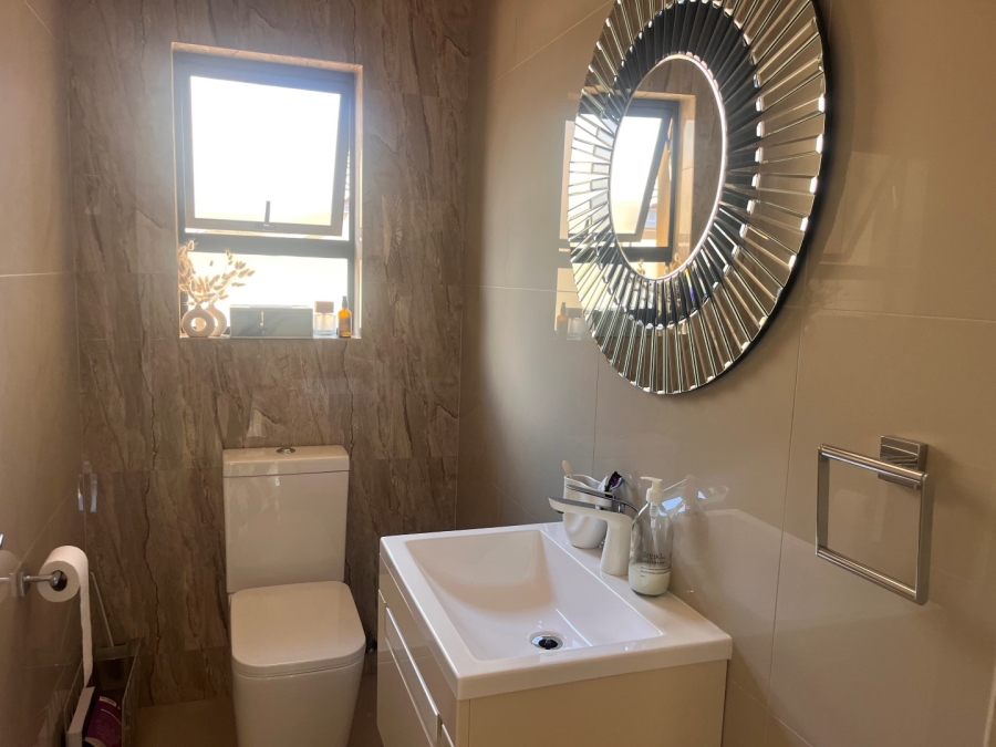 4 Bedroom Property for Sale in Sydenham Gauteng
