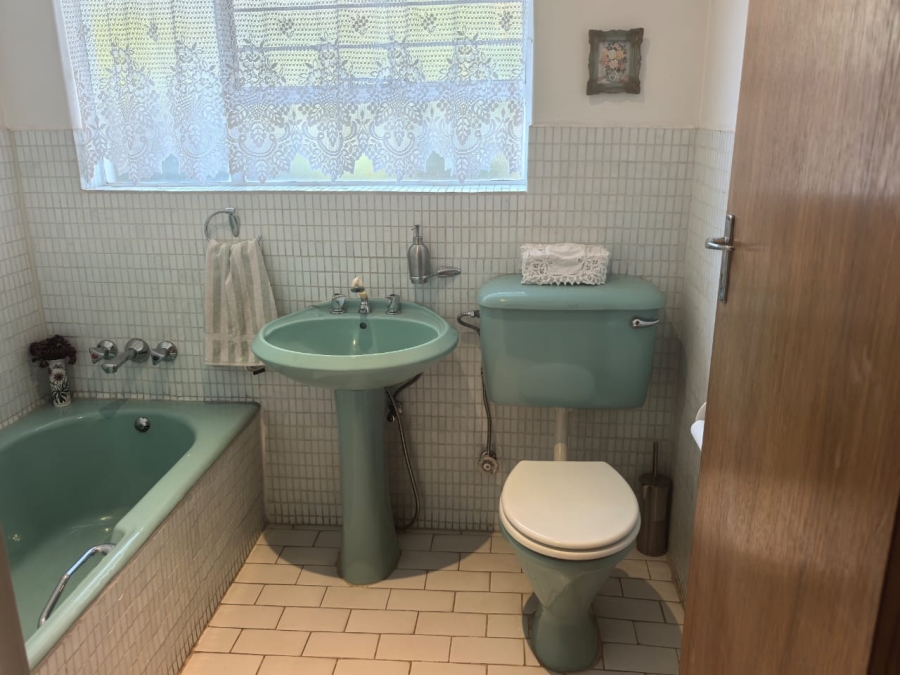 4 Bedroom Property for Sale in Florida Glen Gauteng