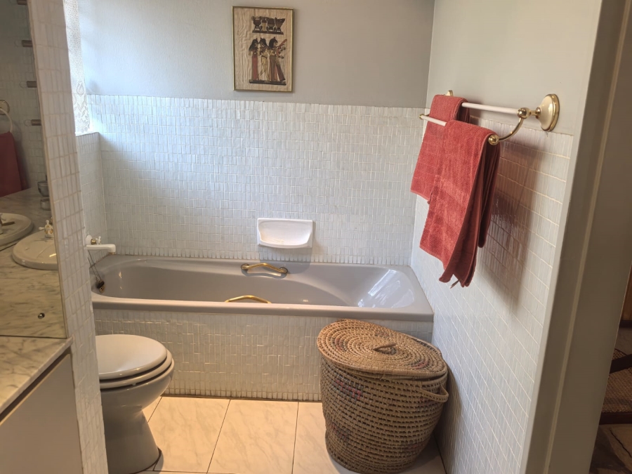 4 Bedroom Property for Sale in Florida Glen Gauteng