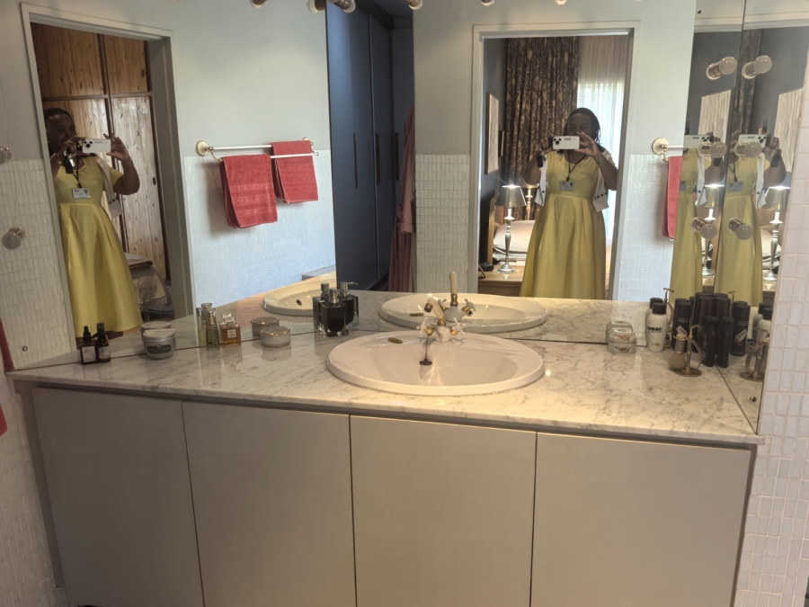 4 Bedroom Property for Sale in Florida Glen Gauteng