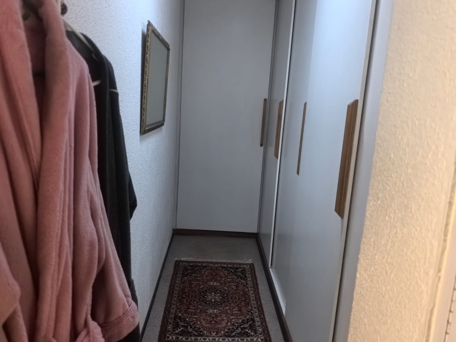 4 Bedroom Property for Sale in Florida Glen Gauteng