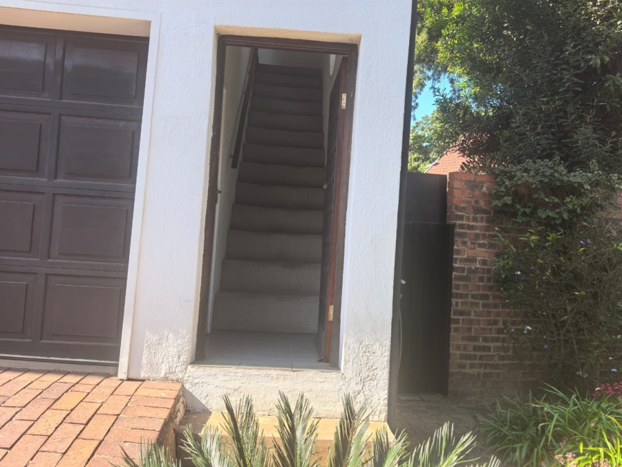 4 Bedroom Property for Sale in Florida Glen Gauteng