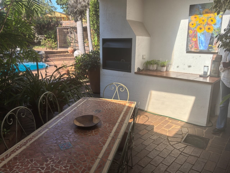 4 Bedroom Property for Sale in Florida Glen Gauteng