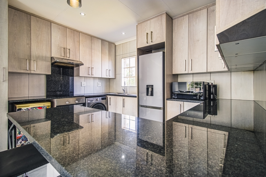 2 Bedroom Property for Sale in Eden Glen Gauteng