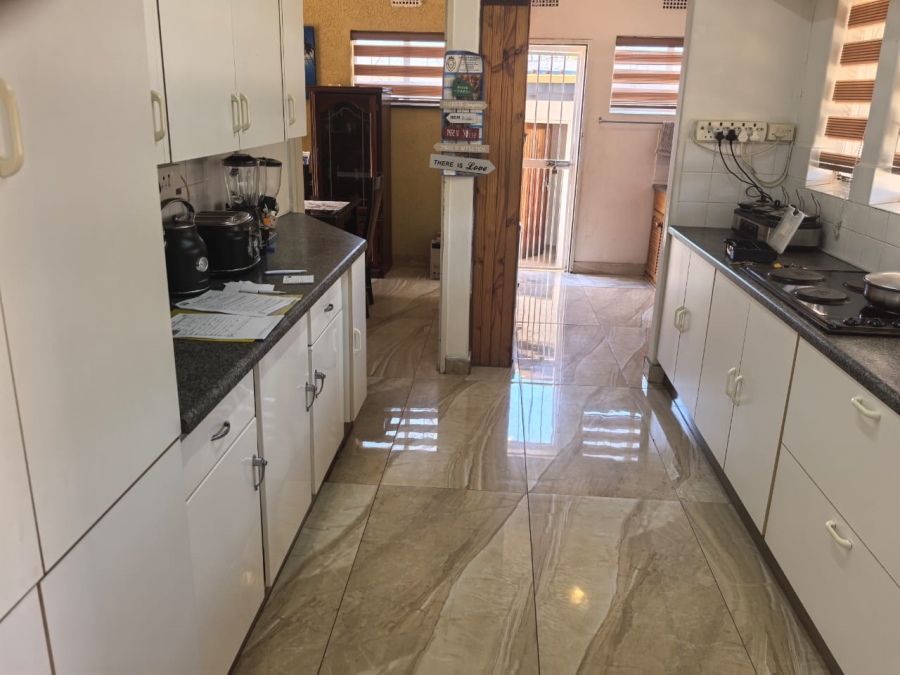 4 Bedroom Property for Sale in Witpoortjie Gauteng