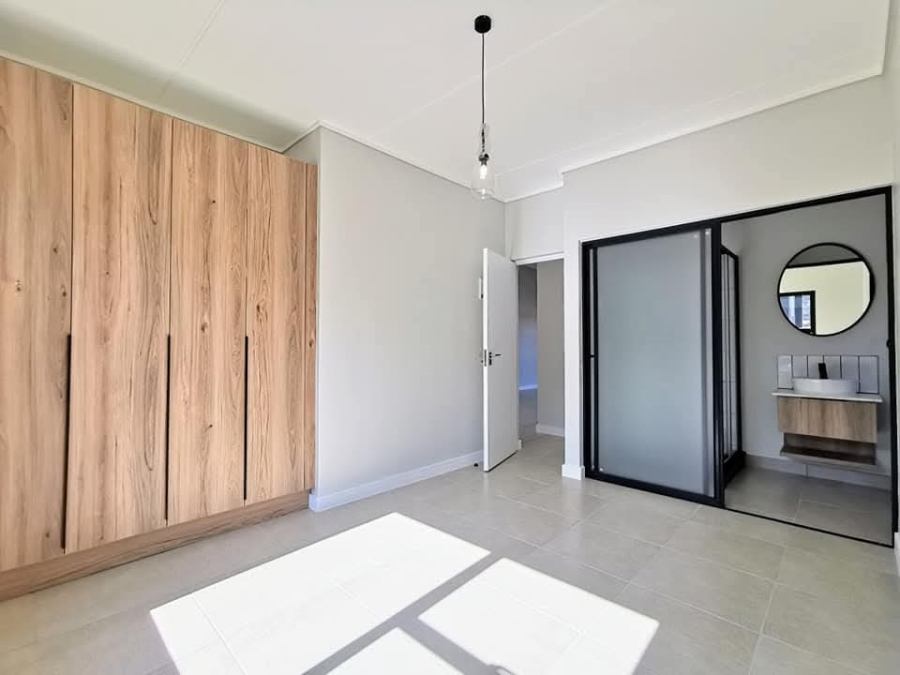 2 Bedroom Property for Sale in Mulbarton Gauteng